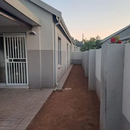 Image 5 - 9 Wattle Street, Modelpark, eMalahleni, 1042, South Africa - Townhouse for rent