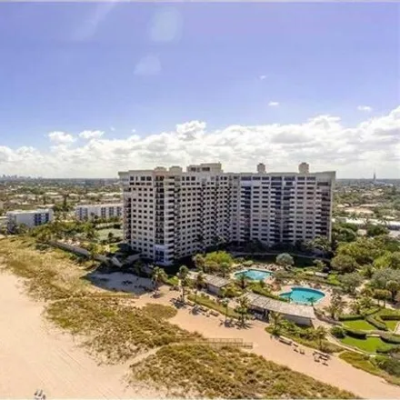 Image 1 - 95 Pine Avenue, Lauderdale-by-the-Sea, Broward County, FL 33308, USA - Condo for rent