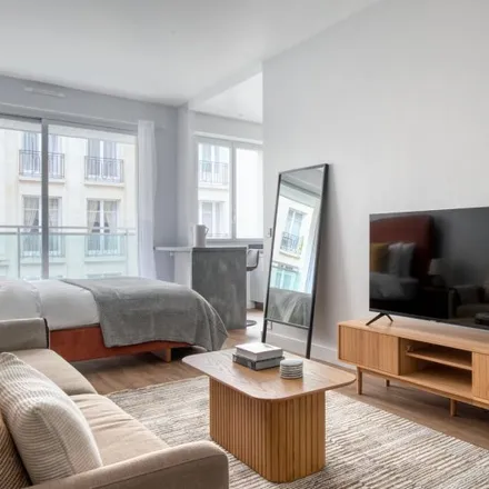 Rent this studio apartment on 55 Avenue de la Grande Armée in 75116 Paris, France