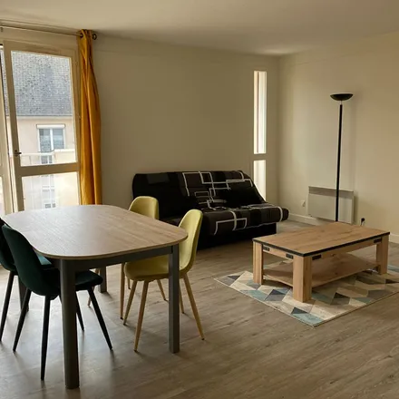 Rent this 2 bed apartment on 3 Rue des Vergers in 45800 Saint-Jean-de-Braye, France