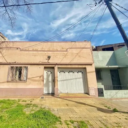 Buy this 3 bed house on Coronel Luna 754 in 1822 Partido de Lanús, Argentina