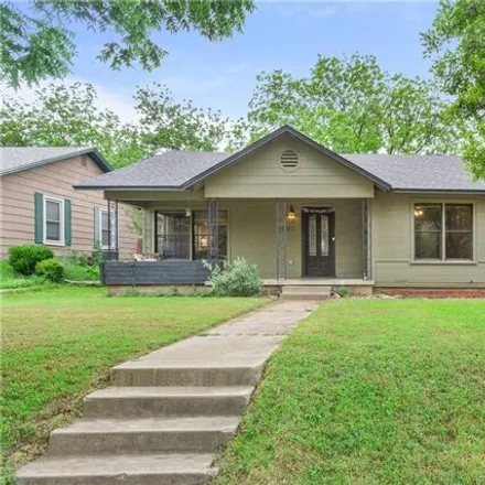 Buy this 4 bed house on 925 North 44th Street in Waco, TX 76710