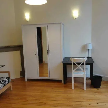 Rent this 1 bed apartment on Tunnel Schuman-Josaphat - Schuman-Josaphattunnel in Rue Saint-Quentin - Saint-Quentinstraat, 1000 Brussels