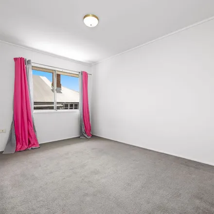 Image 2 - 89 MacDonald Street, Norman Park QLD 4170, Australia - Apartment for rent