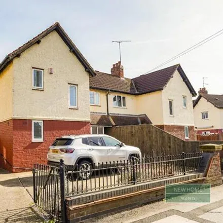 Buy this 3 bed duplex on unnamed road in Hull, HU5 5JL