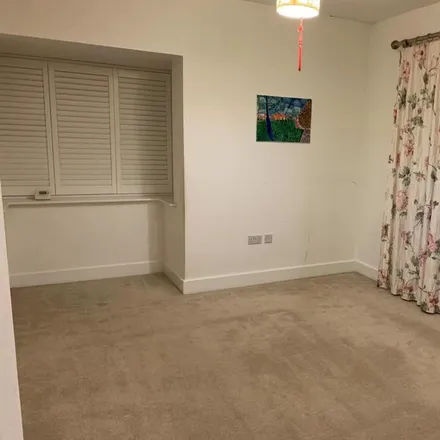 Image 3 - Marbaix Gardens, London, TW7 4FD, United Kingdom - Townhouse for rent