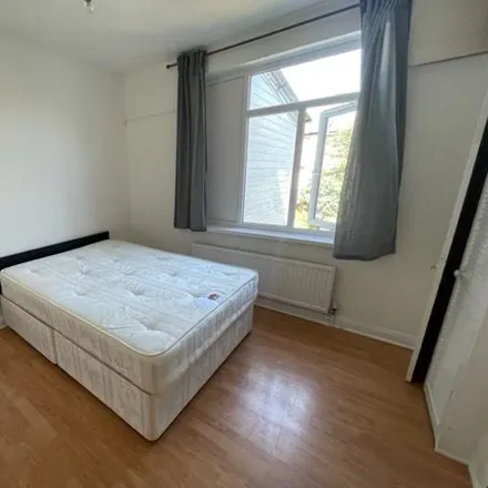 Image 2 - Brendon Avenue, London, NW10 1ST, United Kingdom - Apartment for rent