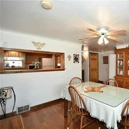 Image 3 - 88 Scenery Boulevard, Monessen, Westmoreland County, PA 15062, USA - House for sale