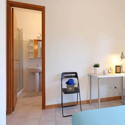 Rent this 3 bed room on La Perla del Caffè in Via Fiume delle Perle, 116