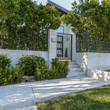 Image 3 - 17207 Quesan Place, Los Angeles, CA 91316, USA - House for sale
