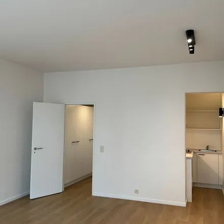 Image 4 - Lange Leemstraat 145-149, 2018 Antwerp, Belgium - Apartment for rent