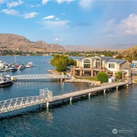 Buy this studio house on Chelan II in West Woodin Avenue, Chelan