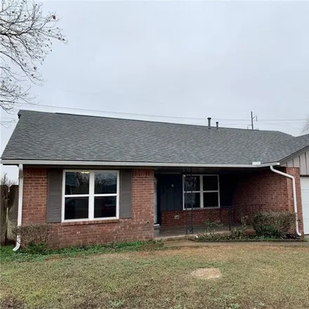Rent this 3 bed house on 324 Wewoka Drive in Norman, OK 73071
