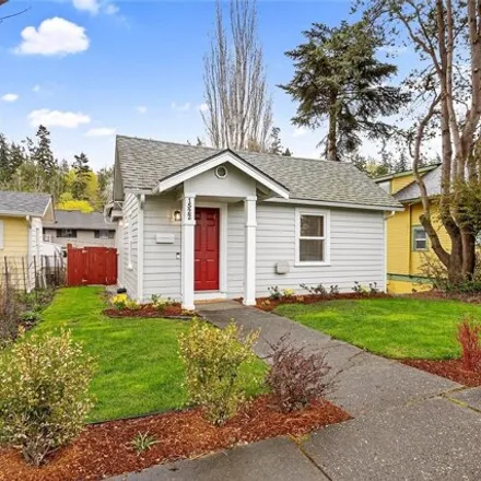 Buy this 2 bed house on 1522 Lincoln Street in Bellingham, WA 98225
