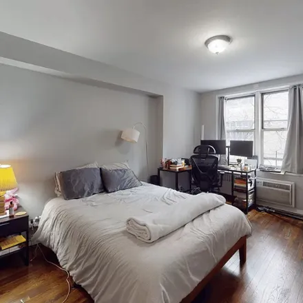 Rent this 2 bed apartment on 333 East 57th Street in New York, NY 10022
