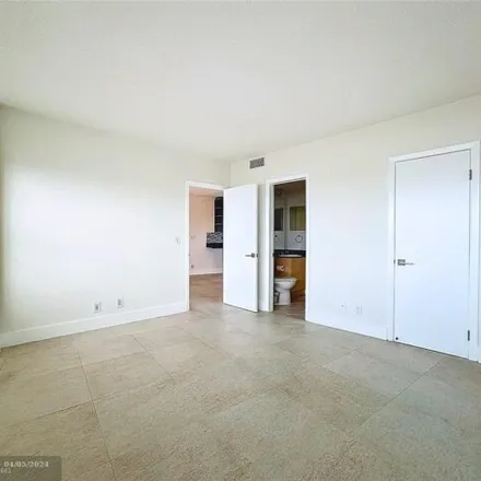 Image 9 - 3244 Northeast 28th Street, Coral Ridge, Fort Lauderdale, FL 33308, USA - Condo for rent