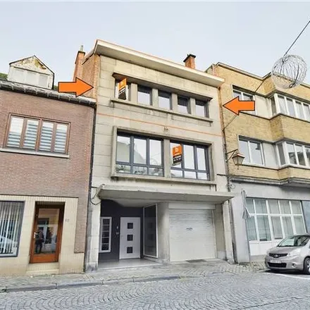 Rent this 3 bed apartment on Place du Tilleul 8 in 4500 Huy, Belgium