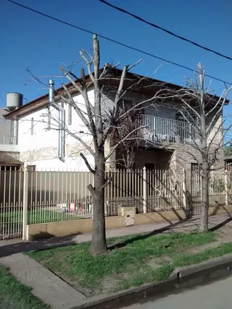 Buy this 3 bed house on R. Crispi 875 in Claypole, Argentina