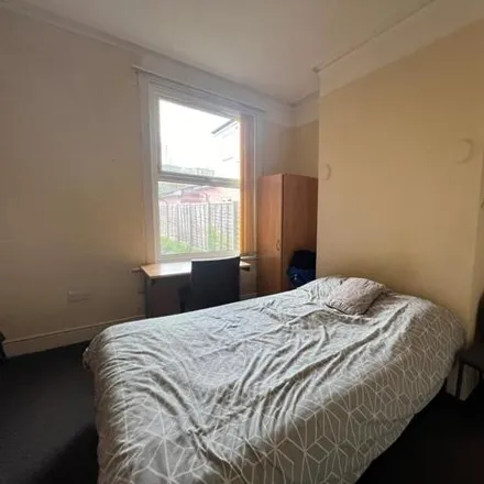 Image 7 - 13 Westminster Road, Coventry, CV1 3DL, United Kingdom - House for rent
