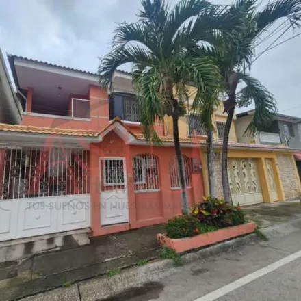 Buy this 4 bed house on 2 Pasaje 5 in 090504, Guayaquil