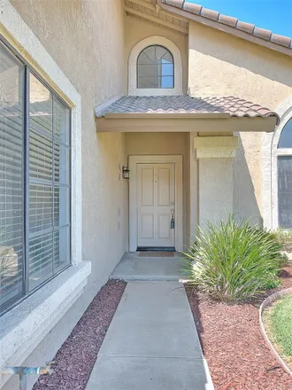 Image 2 - 6242 Yorkshire Court, Chino, CA 91710, USA - House for sale