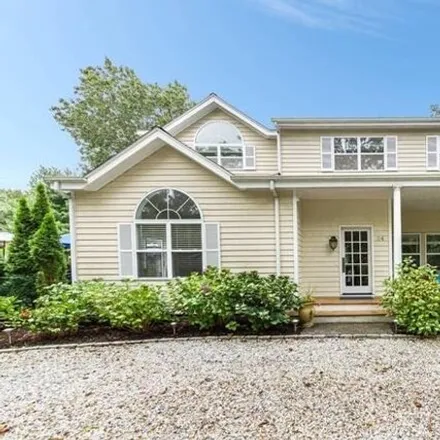 Rent this 4 bed house on 24 Blue Jay Way in East Hampton, East Hampton North