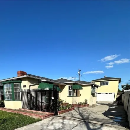 Rent this 3 bed house on 3446 Gaviota Avenue in Long Beach, CA 90807