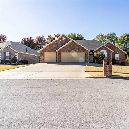 Rent this 4 bed house on 604 Leisure Lane in Bentonville, AR 72712