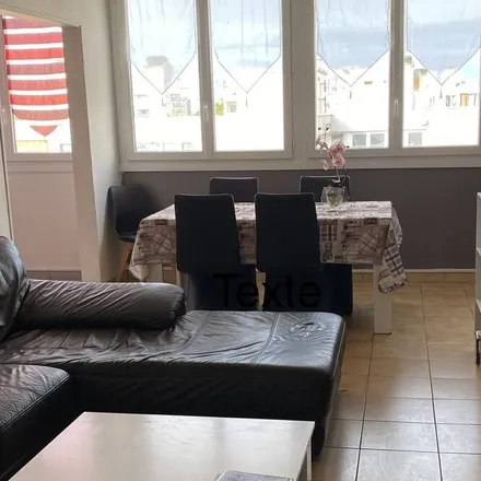 Rent this 2 bed apartment on 94600 Choisy-le-Roi