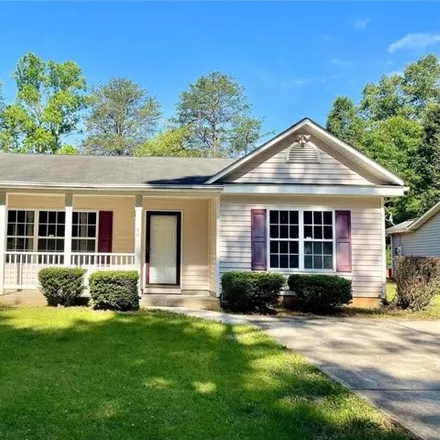 Rent this 3 bed house on 5179 Highland Park Court in Winston-Salem, NC 27106
