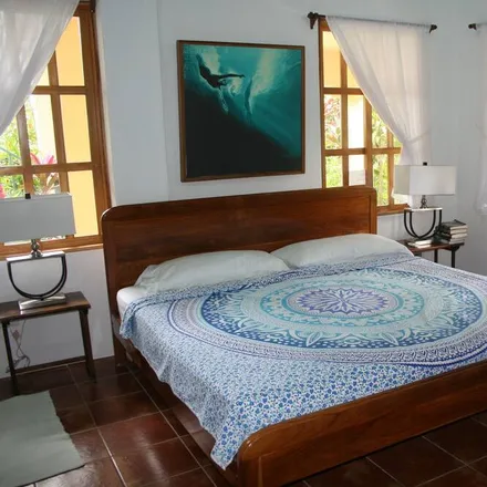 Rent this 4 bed house on Manuel Antonio in Vía 618, Puntarenas Province