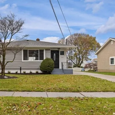 Buy this 4 bed house on 1418 West 33rd Street in Weigelville, Erie