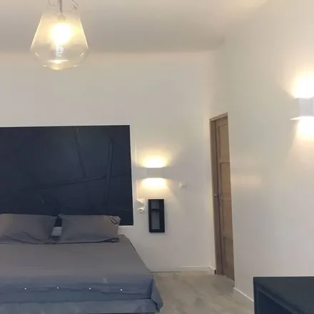 Rent this 1 bed apartment on 41400 Montrichard Val de Cher