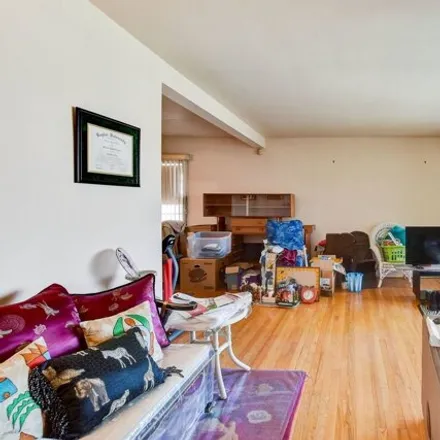 Image 3 - 9624 South Wallace Street, Chicago, IL 60620, USA - House for sale