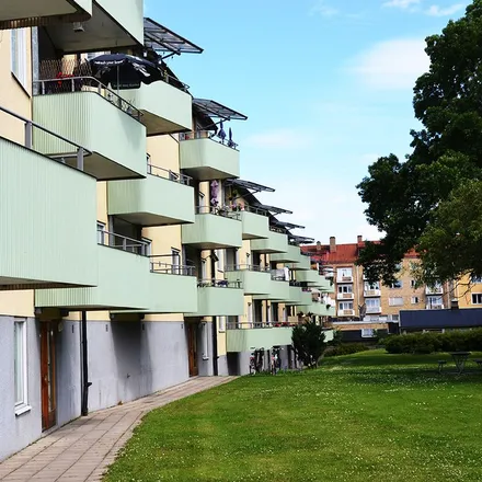 Rent this 4 bed apartment on Hamiltongatan in 802 66 Gävle, Sweden