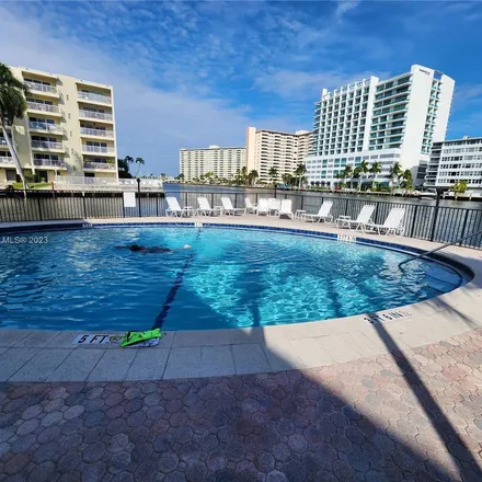 Image 3 - 2995 Northeast 32nd Street, Fort Lauderdale, FL 33306, USA - Apartment for rent