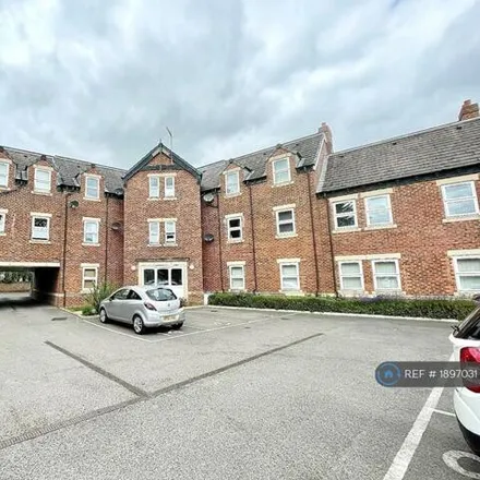 Image 9 - The Avenue, Stockton-on-Tees, TS19 7EY, United Kingdom - Apartment for rent