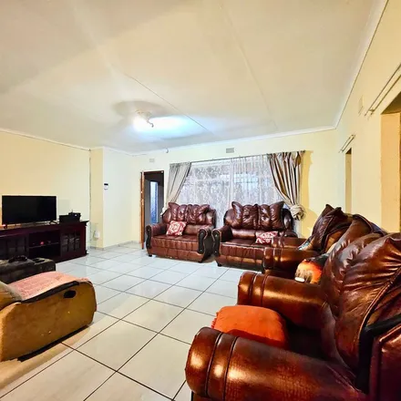 Rent this 4 bed apartment on P.A. du Plessis Avenue in Norkem Park, Gauteng