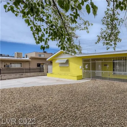 Buy this 9 bed duplex on 2527 East Cartier Avenue in North Las Vegas, NV 89030