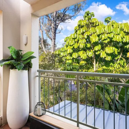 Rent this 2 bed apartment on Arundel Hills Country Club in Maple Court, Arundel QLD 4214