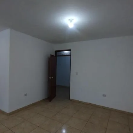 Buy this 9 bed house on Jirón Saturno 288 in San Juan de Lurigancho, Lima Metropolitan Area 15419