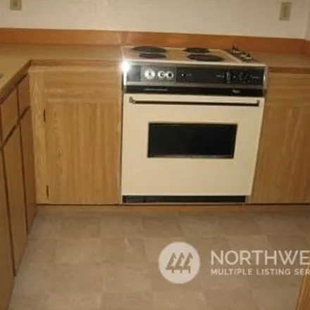 Image 3 - 10137 Northeast 137th Place, Kirkland, WA 98034, USA - Townhouse for rent
