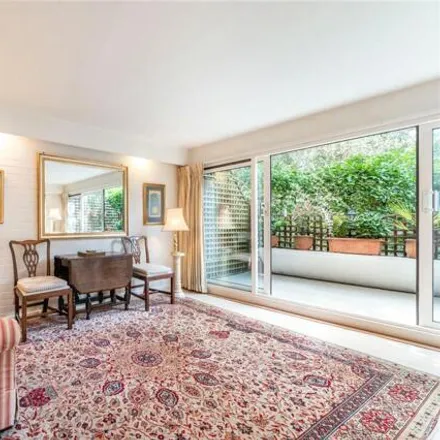 Buy this 2 bed house on Archery Steps in Saint George's Fields, London