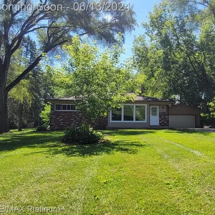Image 1 - 2691 Canfield Trl, Michigan, 48114 - House for sale