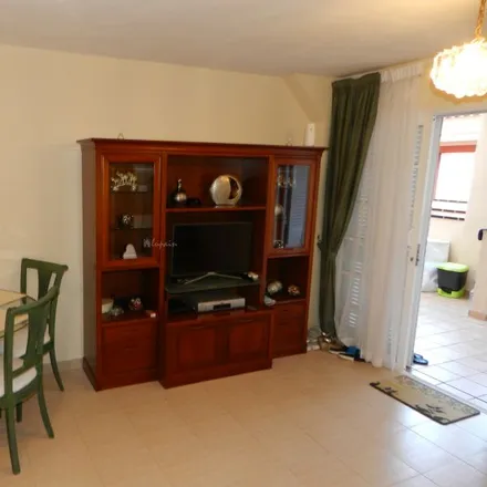 Image 5 - Calle Hawaii, 38650 Los Cristianos, Spain - Apartment for sale