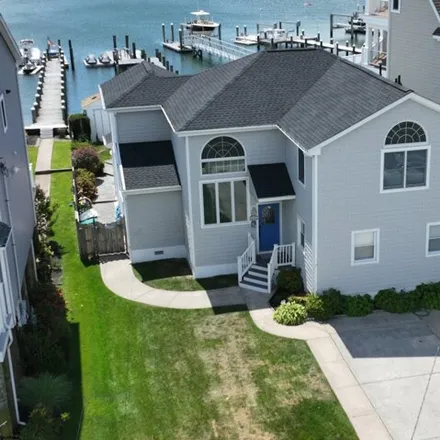 Rent this 7 bed house on Lafayette Place in Brigantine, NJ 08203