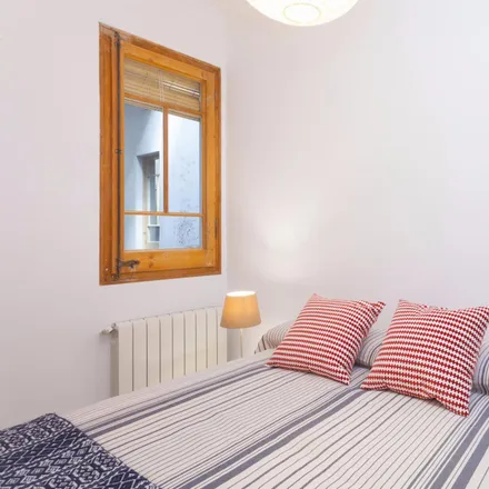 Image 2 - Travessera de Gràcia, 240, 08024 Barcelona, Spain - Apartment for rent