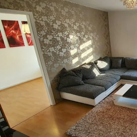 Rent this 2 bed apartment on Giesener Straße 19 in 30519 Hanover, Germany