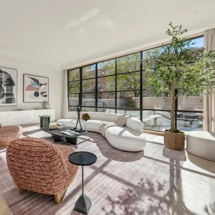 Image 4 - 334 Degraw Street, New York, NY 11231, USA - House for sale