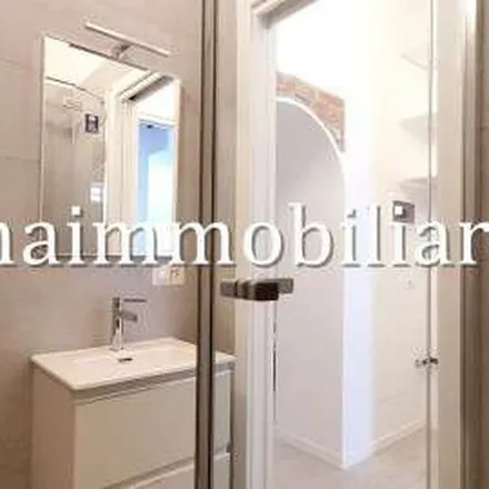 Image 8 - Alhambra, Via San Gregorio 17, 20124 Milan MI, Italy - Apartment for rent